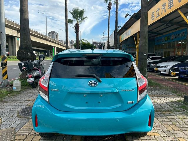 TOYOTA豐田 PRIUS C  第12張相片