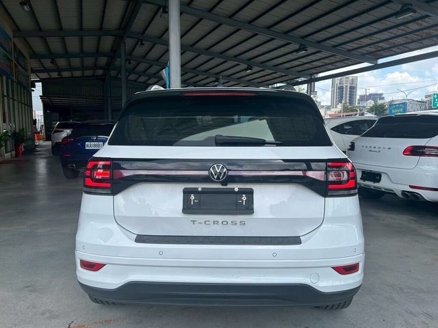 VOLKSWAGEN福斯 T-CROSS  第18張相片