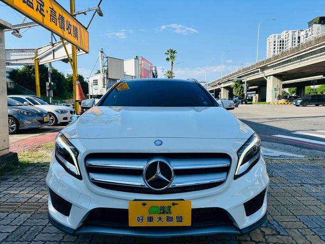 M-BENZ賓士 GLA250  第2張相片
