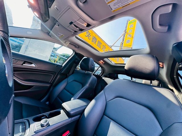 M-BENZ賓士 GLA250  第10張相片
