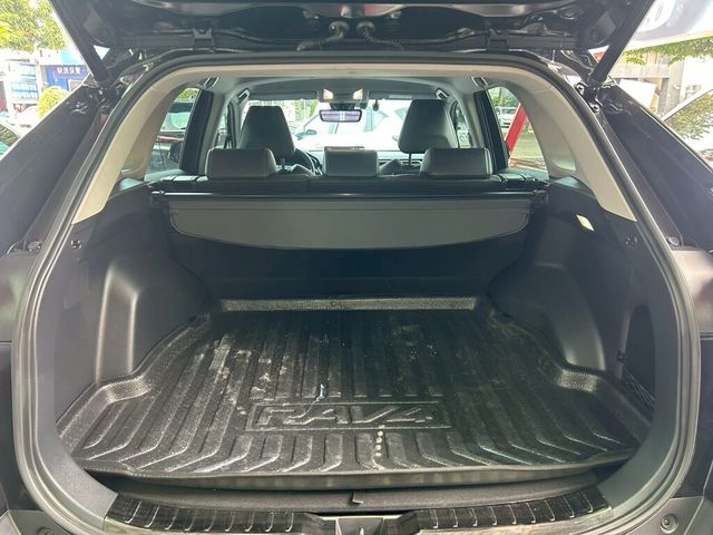 TOYOTA豐田 RAV4  第12張相片