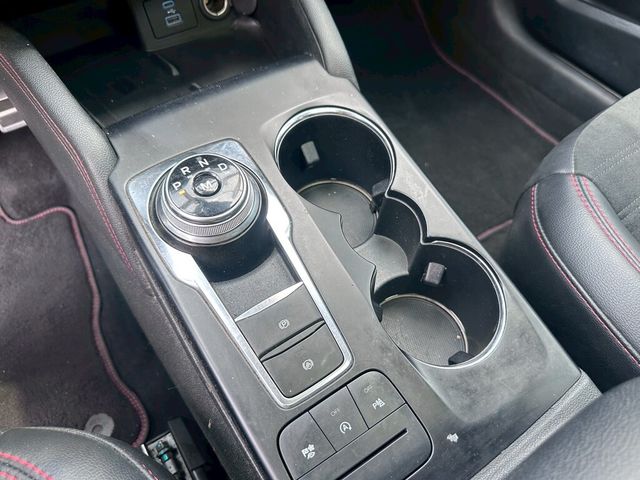 FORD福特 KUGA  第14張相片
