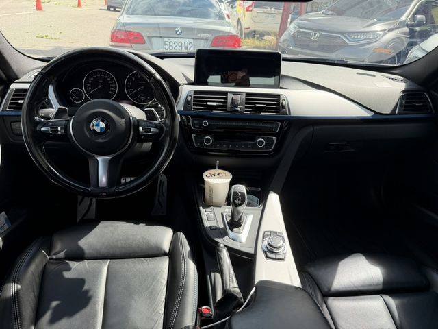 BMW寶馬 320I SPORT LINE  第3張相片