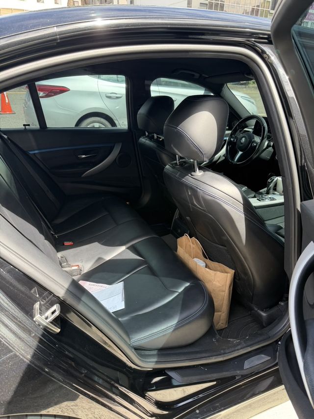 BMW寶馬 320I SPORT LINE  第5張相片