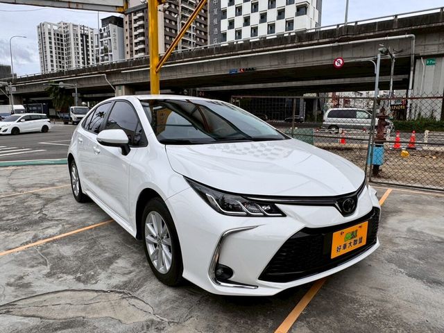 TOYOTA豐田 ALTIS  第3張相片