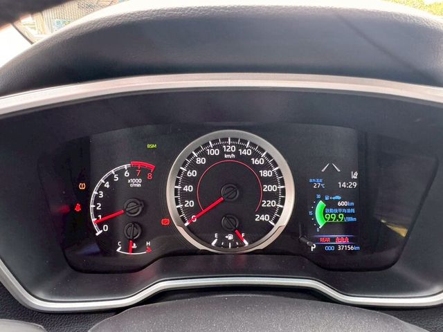 TOYOTA豐田 ALTIS  第10張相片