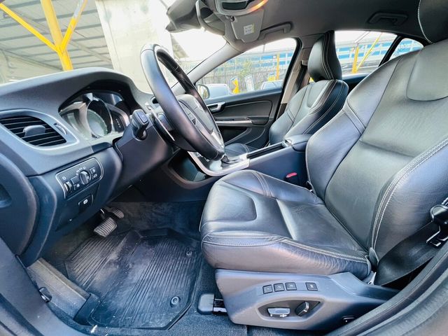 VOLVO富豪 S60  第4張相片