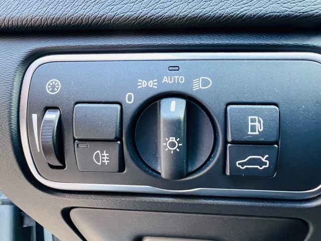 VOLVO富豪 S60  第12張相片