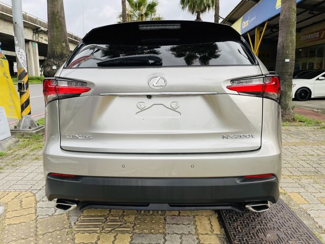LEXUS凌志 NX200T  第15張相片