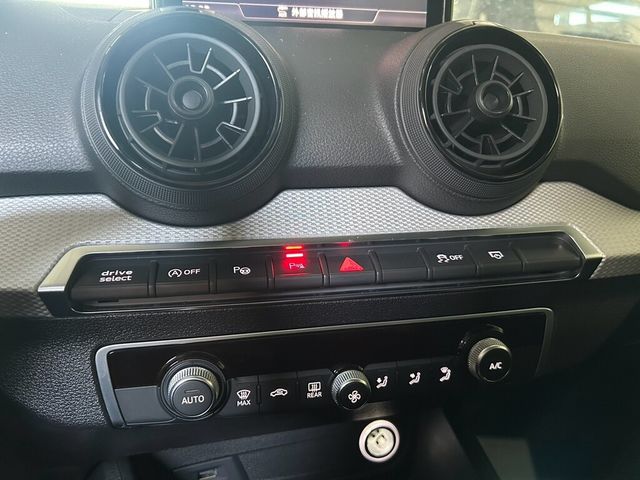 AUDI奧迪 Q2 35 TFSI  第7張相片