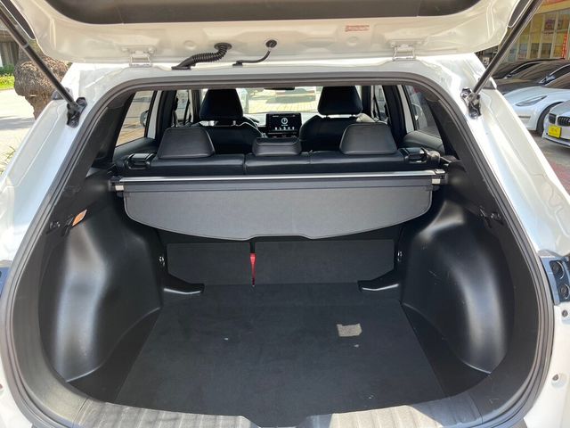 TOYOTA豐田 COROLLA CROSS  第8張相片