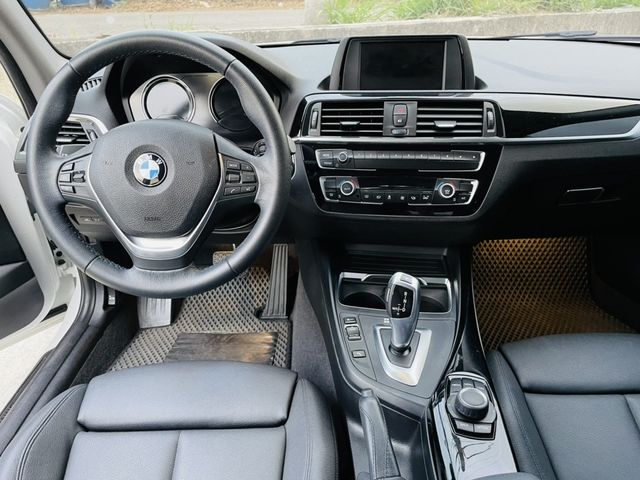 BMW寶馬 118I  第6張相片