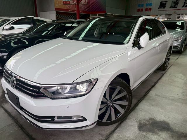 VOLKSWAGEN福斯 PASSAT  第1張相片