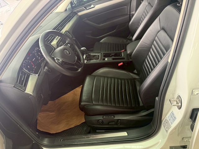 VOLKSWAGEN福斯 PASSAT  第14張相片