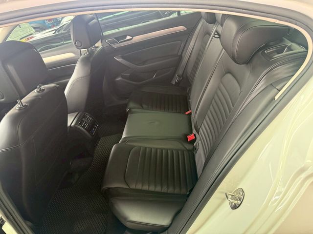 VOLKSWAGEN福斯 PASSAT  第17張相片
