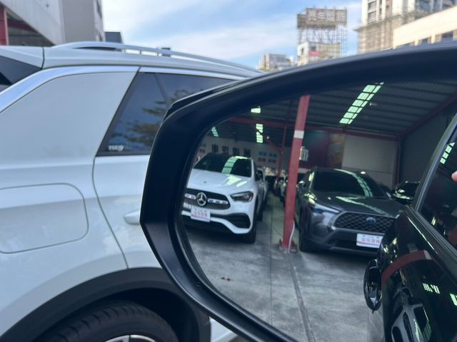 TOYOTA豐田 RAV4  第7張相片