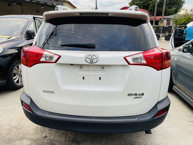 TOYOTA豐田 RAV4  第7張相片
