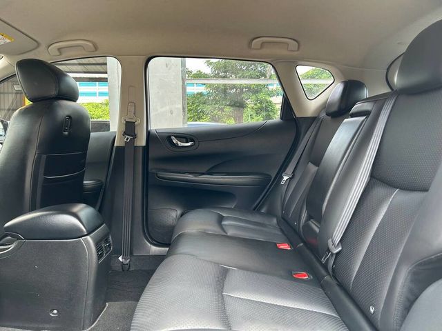 NISSAN日產 TIIDA  第8張相片