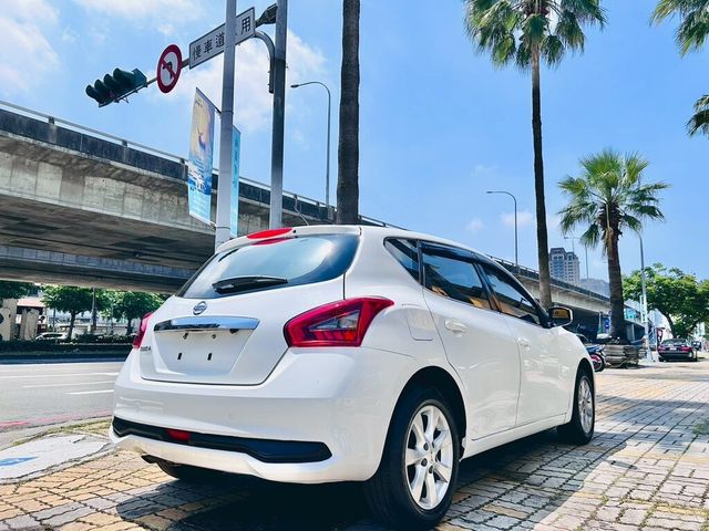 NISSAN日產 TIIDA  第10張相片