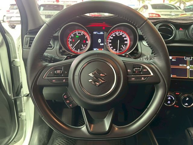 SUZUKI鈴木 SWIFT  第3張相片