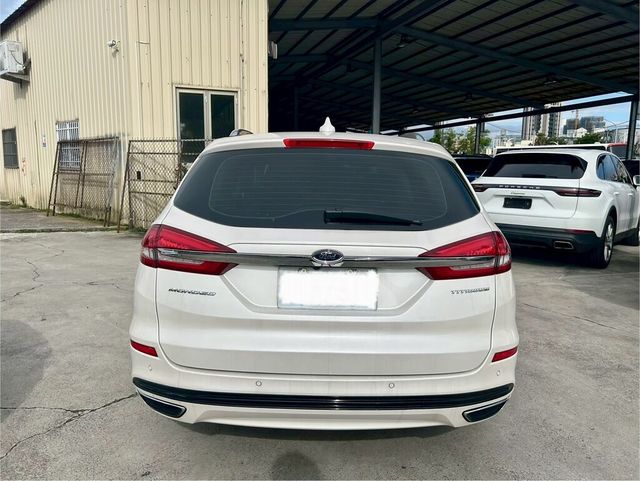 FORD福特 MONDEO  第18張相片