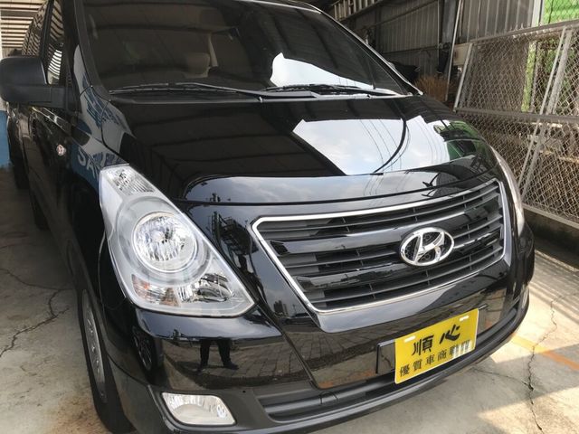 HYUNDAI現代 STAREX  第1張相片