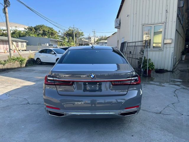 BMW寶馬 730  第15張相片