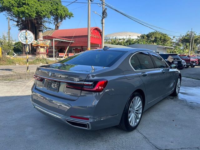 BMW寶馬 730  第16張相片