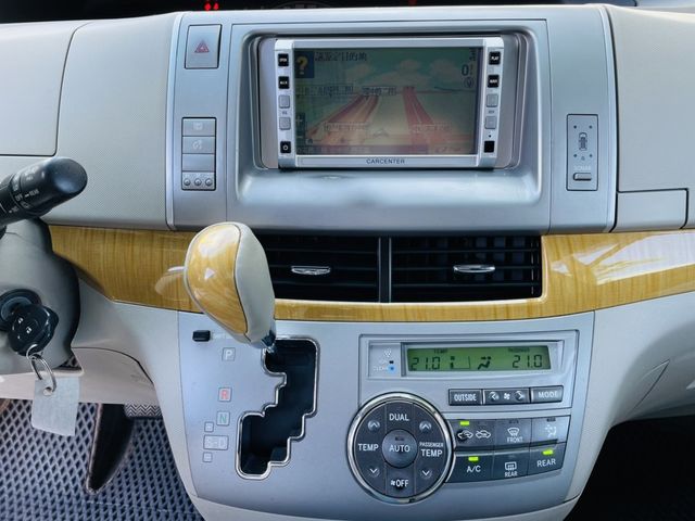 TOYOTA豐田 PREVIA  第6張相片