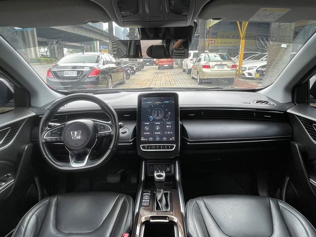 LUXGEN納智捷 URX  第11張相片