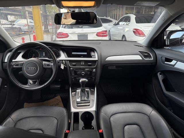 AUDI奧迪 A4  第5張相片