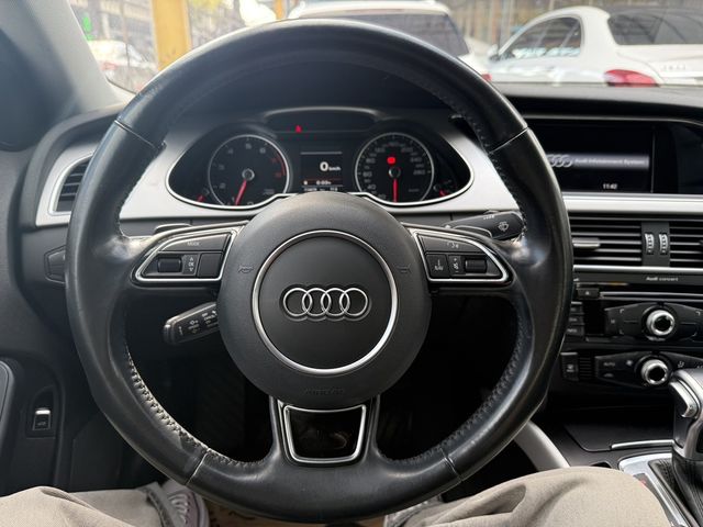 AUDI奧迪 A4  第6張相片