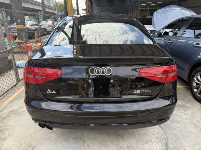 AUDI奧迪 A4  第17張相片