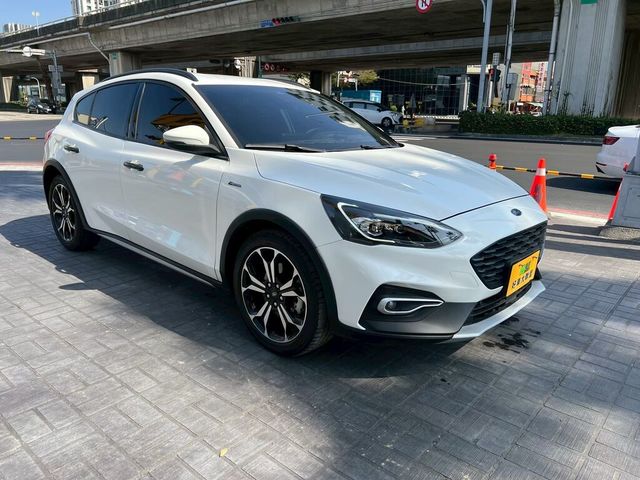 FORD福特 FOCUS ACTIVE  第3張相片