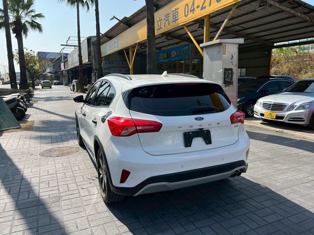 FORD福特 FOCUS ACTIVE  第18張相片