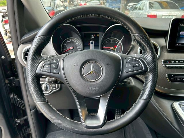 M-BENZ賓士 V250 D  第3張相片