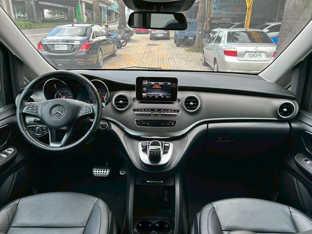 M-BENZ賓士 V250 D  第8張相片