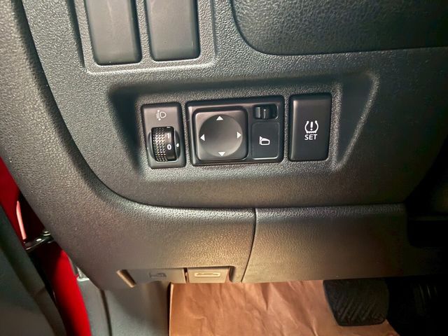 NISSAN日產 MARCH  第12張相片
