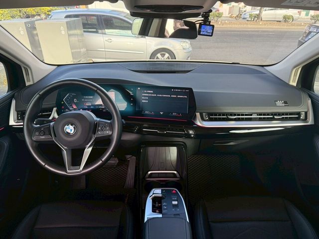 BMW寶馬 220I  第6張相片