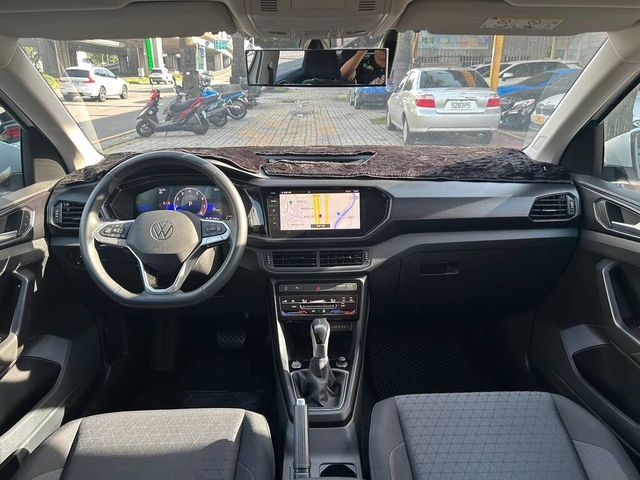 VOLKSWAGEN福斯 T-CROSS  第13張相片