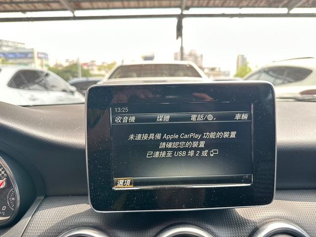 M-BENZ賓士 A180  第5張相片