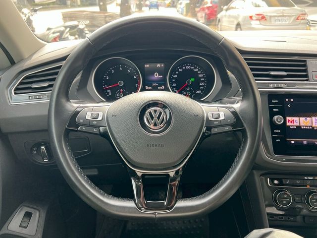 VOLKSWAGEN福斯 TIGUAN  第5張相片
