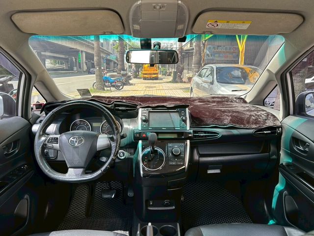 TOYOTA豐田 WISH  第4張相片