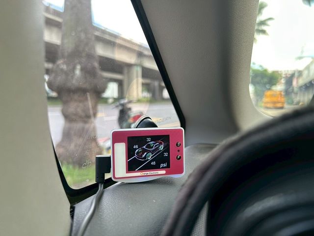 TOYOTA豐田 WISH  第7張相片