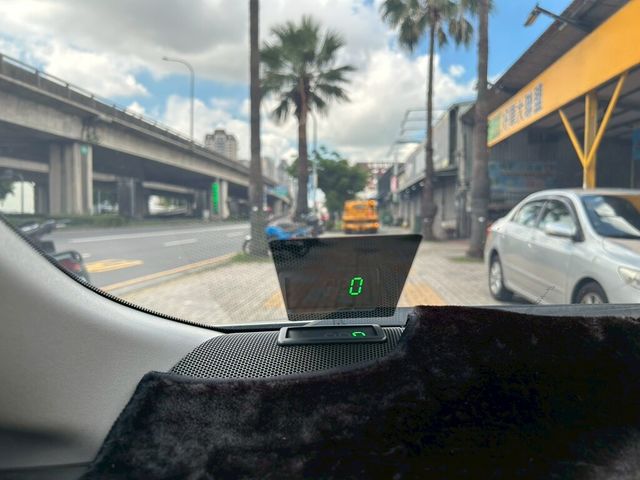 TOYOTA豐田 WISH  第8張相片