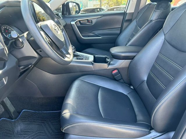 TOYOTA豐田 RAV4  第13張相片