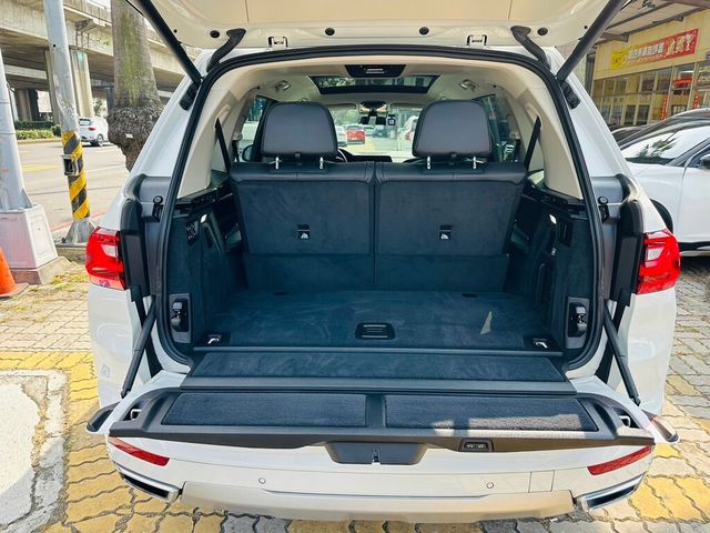 BMW寶馬 X7 XDRIVE40I  第5張相片