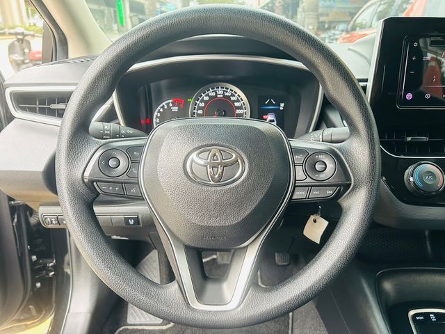 TOYOTA豐田 ALTIS  第3張相片