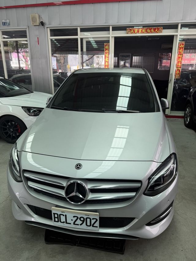 M-BENZ賓士 B180  第2張相片