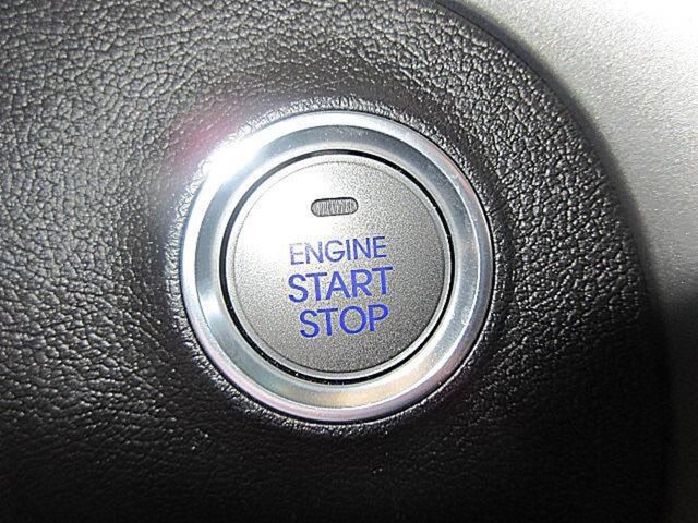 HYUNDAI現代 ELANTRA  第4張相片